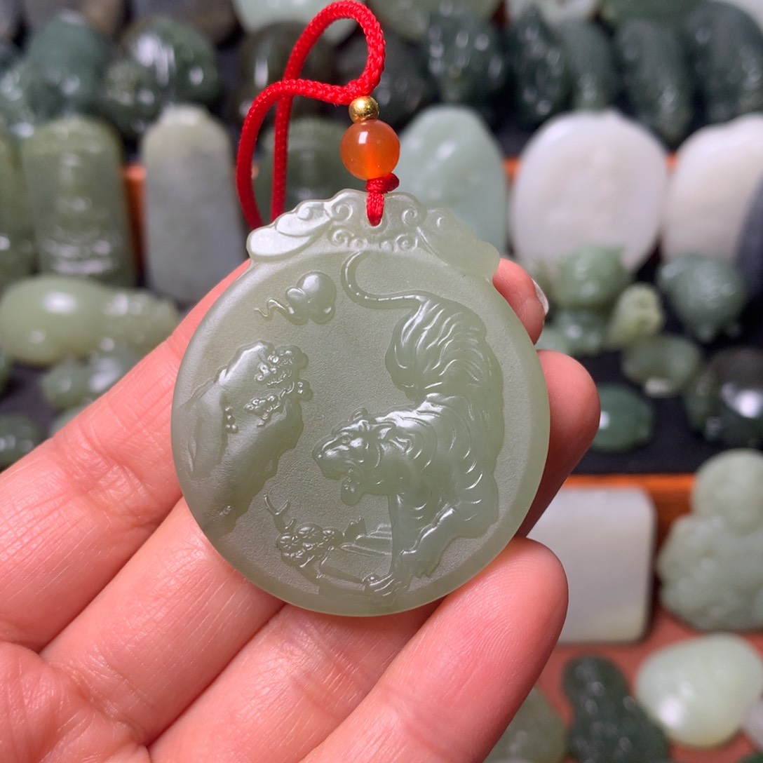 和田玉颈饰未镶嵌挂件32