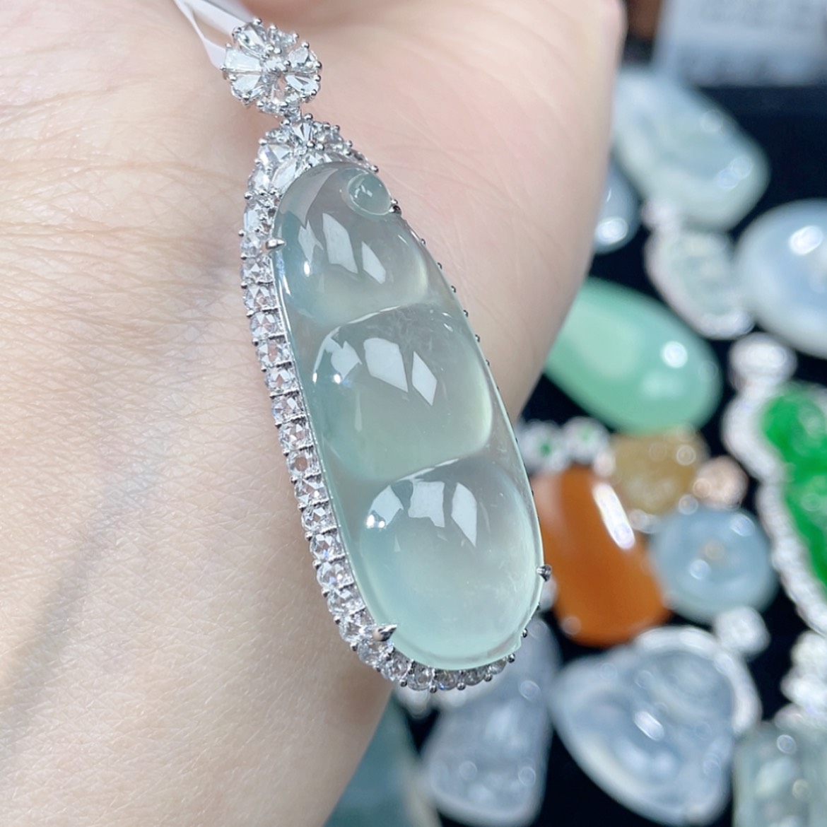 【闪购商品】翡翠颈饰18K金镶嵌翡翠