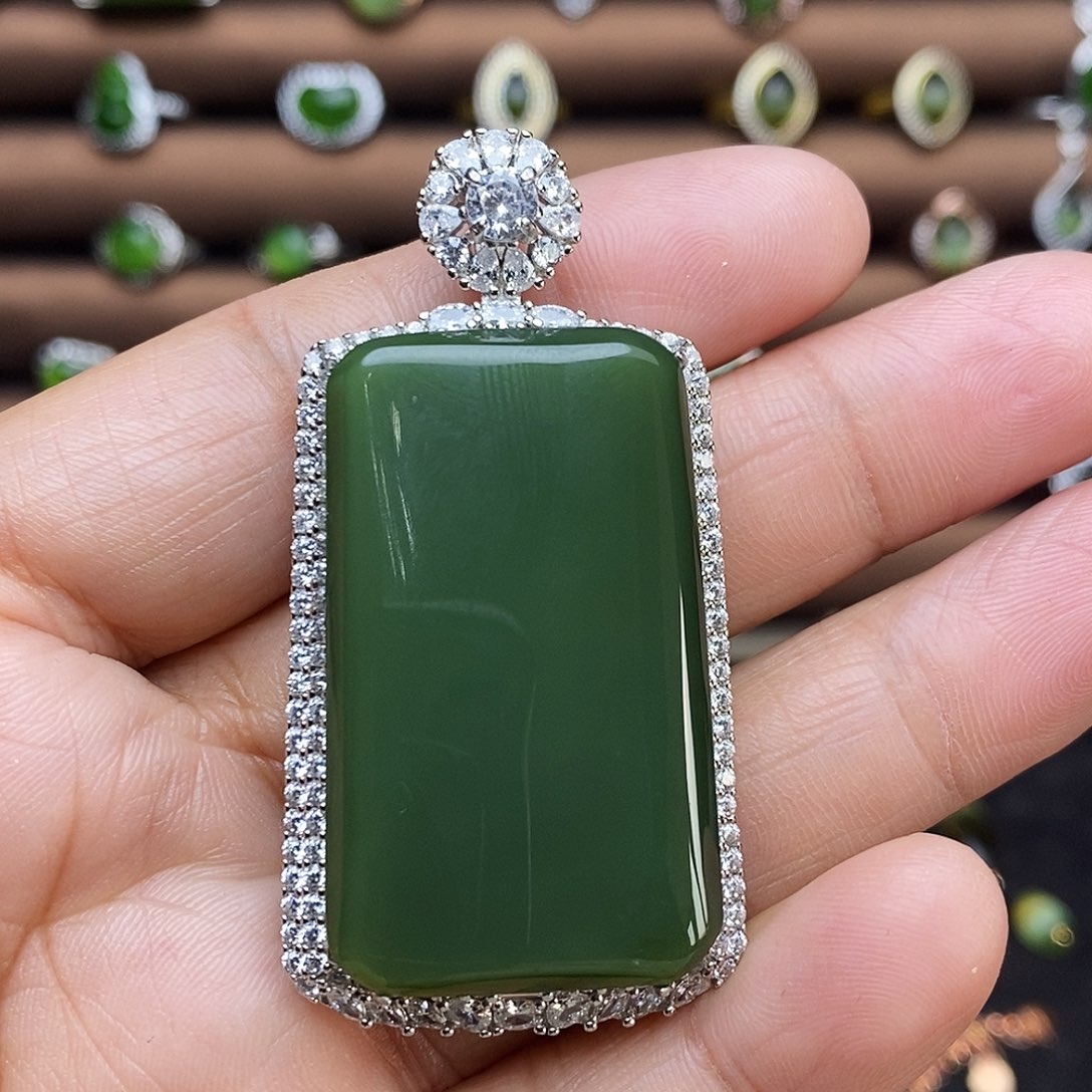 吊坠(不含链)银S925镶嵌和田玉（碧玉）