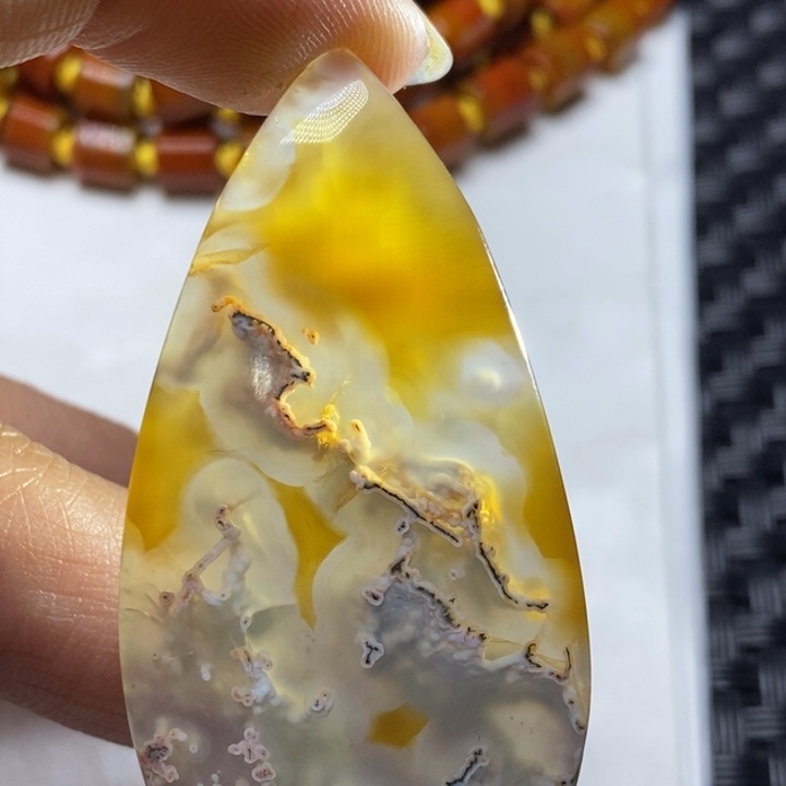 玛瑙/玉髓颈饰未镶嵌