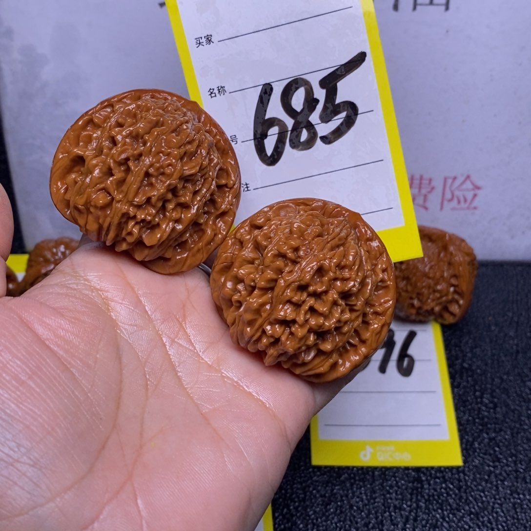 文玩核桃把件向*葵685/45四座楼