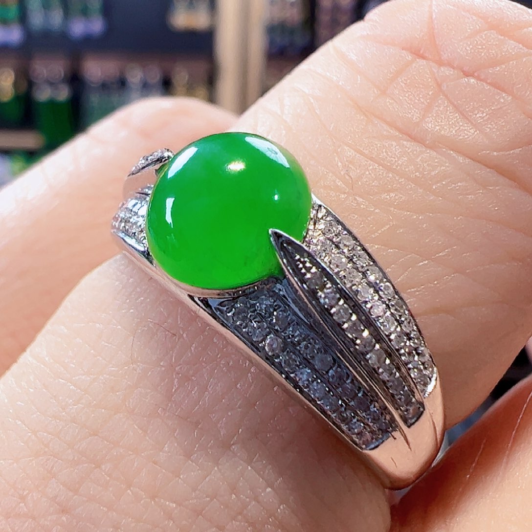 翡翠戒指18K金镶嵌签收后24小时鉴赏期