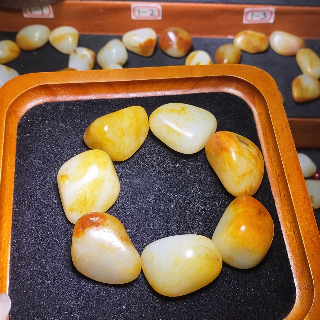 和田玉未镶嵌手链