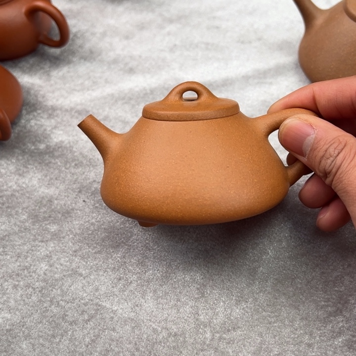 紫砂茶壶黄金段薄胎子冶石瓢