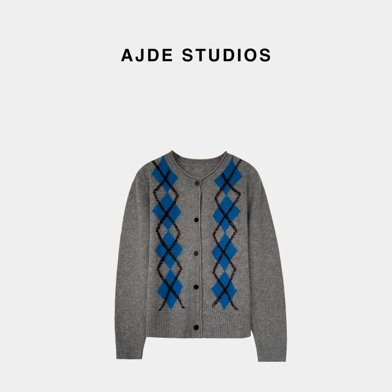 AJDE｜小浣熊复古勾花毛衣09秋冬穿搭