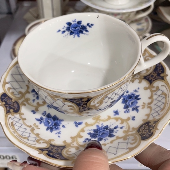 桃*瓷器和陶瓷艺术作品中出现