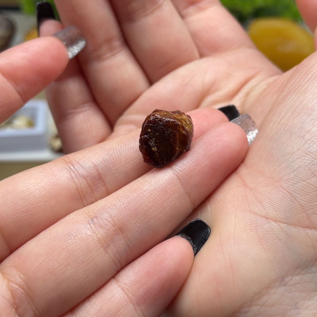 覆***球定制琥珀未镶嵌天然蜜蜡原石