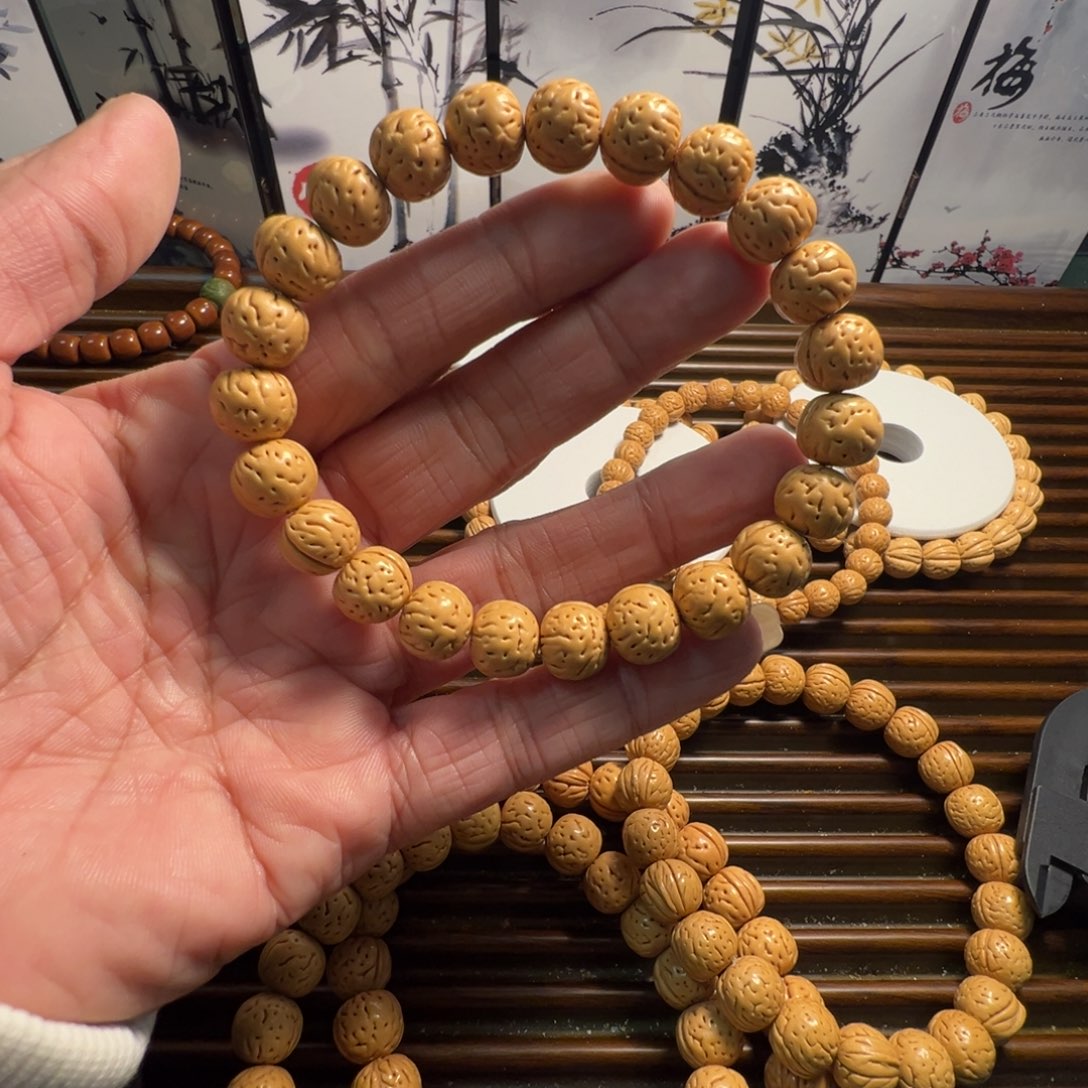 *****吊坠龙脊菩提黄桃