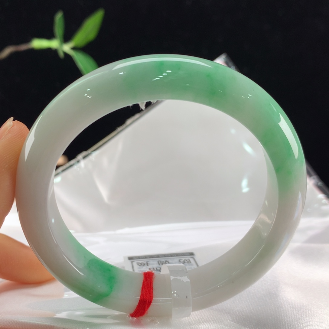 翡翠手镯未镶嵌111-0355