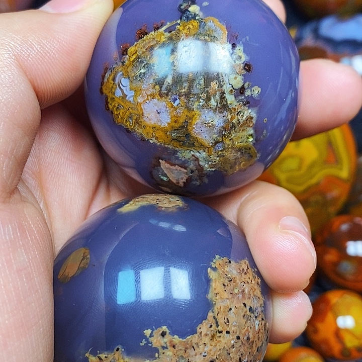 天***。玛瑙/玉髓未镶嵌颈饰