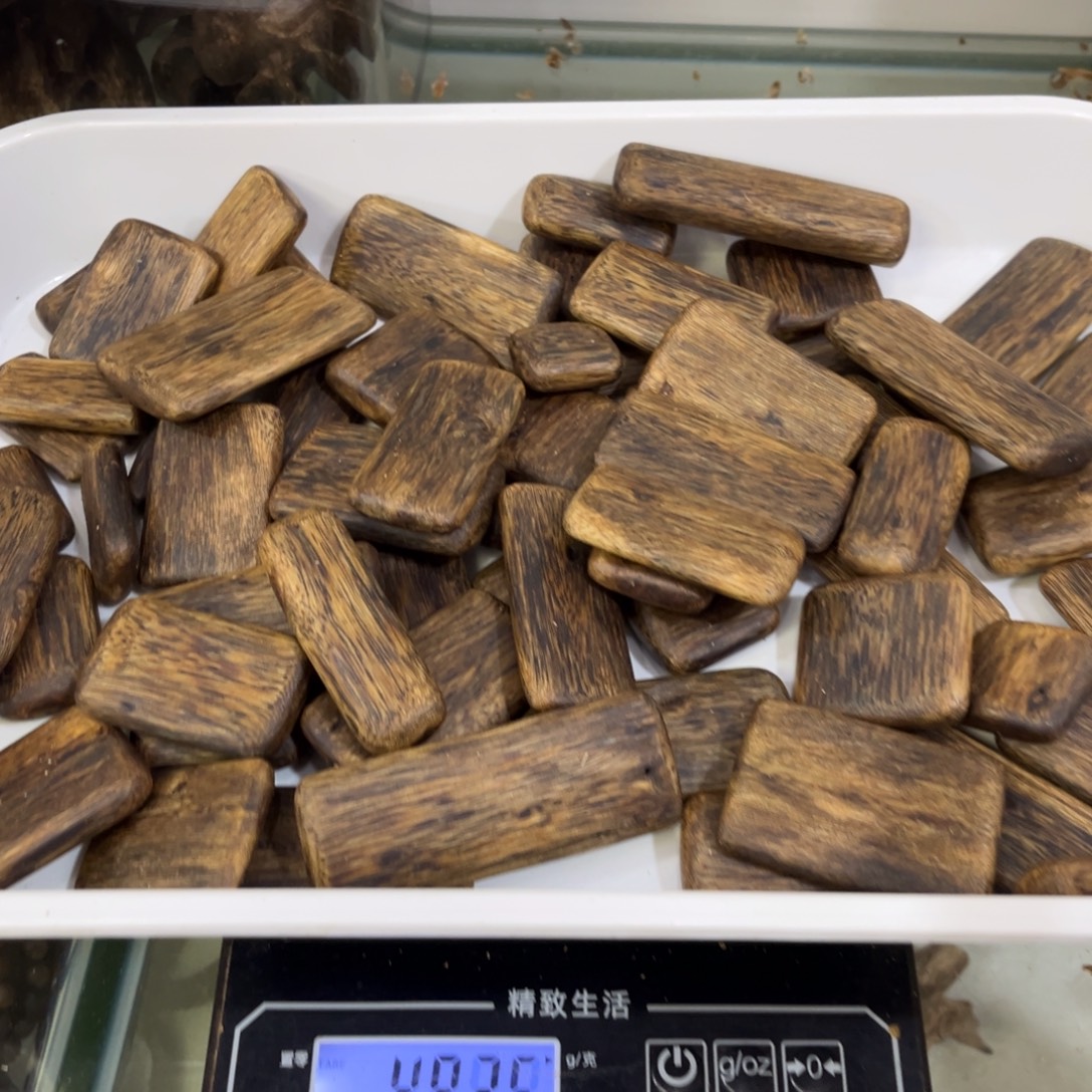 亚***摆件沉香沉香棋楠块料483