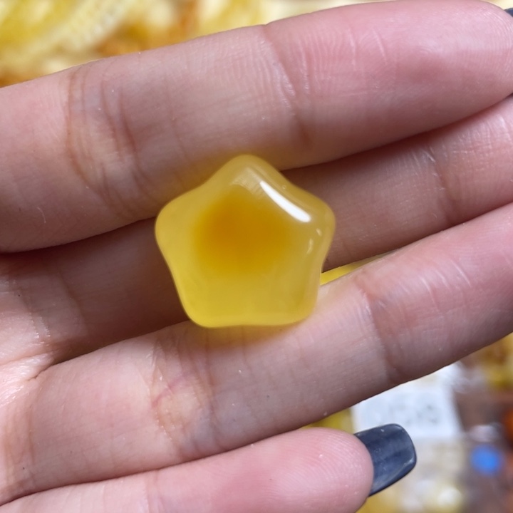 蜜蜡未镶嵌裸石-058满蜡俏色星星吊坠无优化