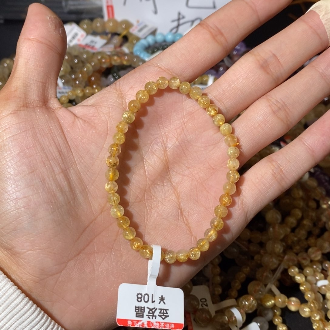 水晶手链未镶嵌?****?我