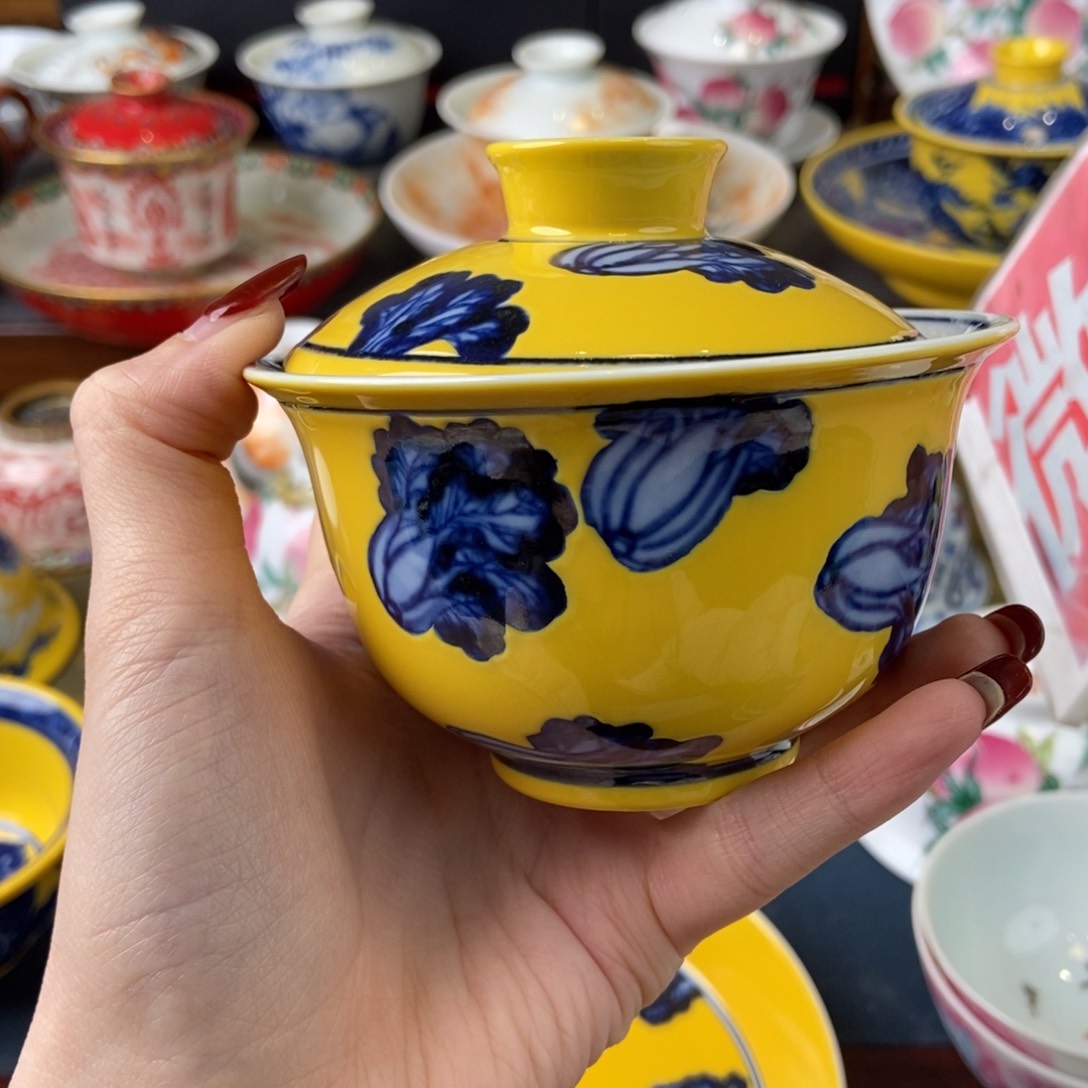 陶瓷艺术家的作品是一种