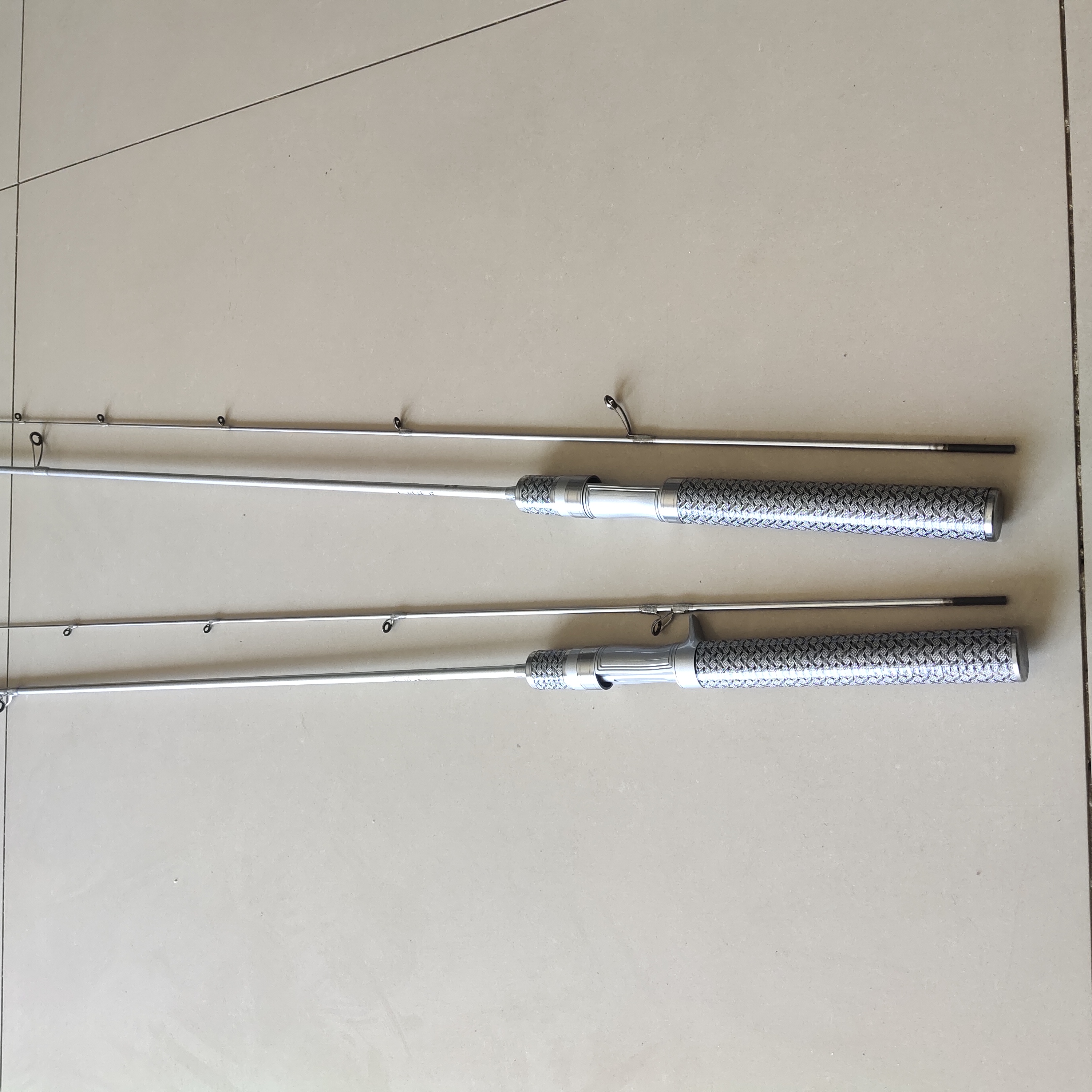 通体银色一体碳把UL硬度微物竿马口竿