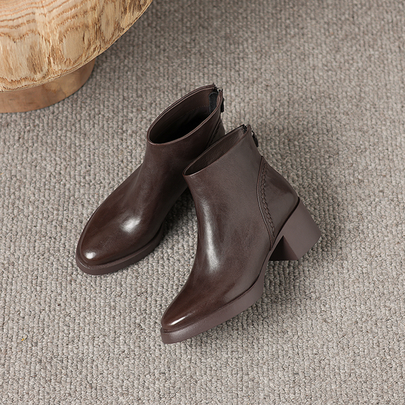 跟5cm/牛皮/冬季新款短靴简约百搭舒适成型底粗跟尖头雪地靴KL822