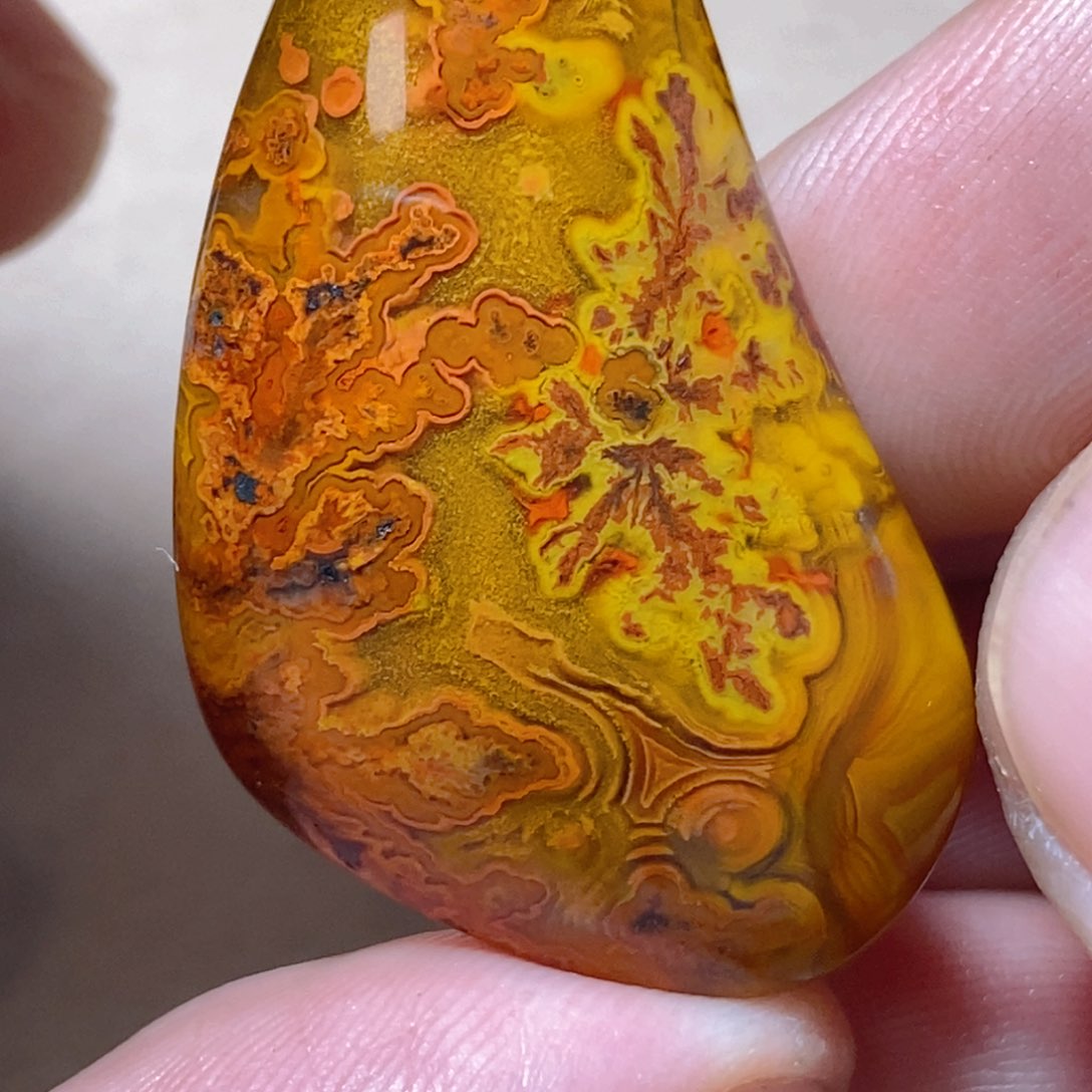 未镶嵌颈饰玛瑙/玉髓潘*鸣