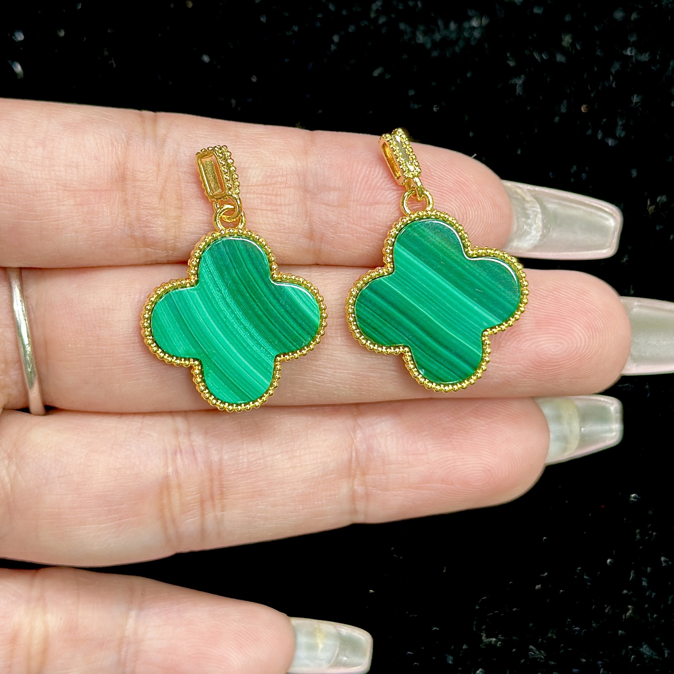 【CH】18k金孔雀石四叶草吊坠（多样性发其一）