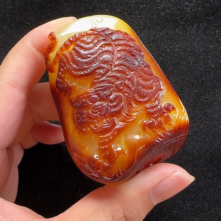 未镶嵌蜜蜡珠宝奇石