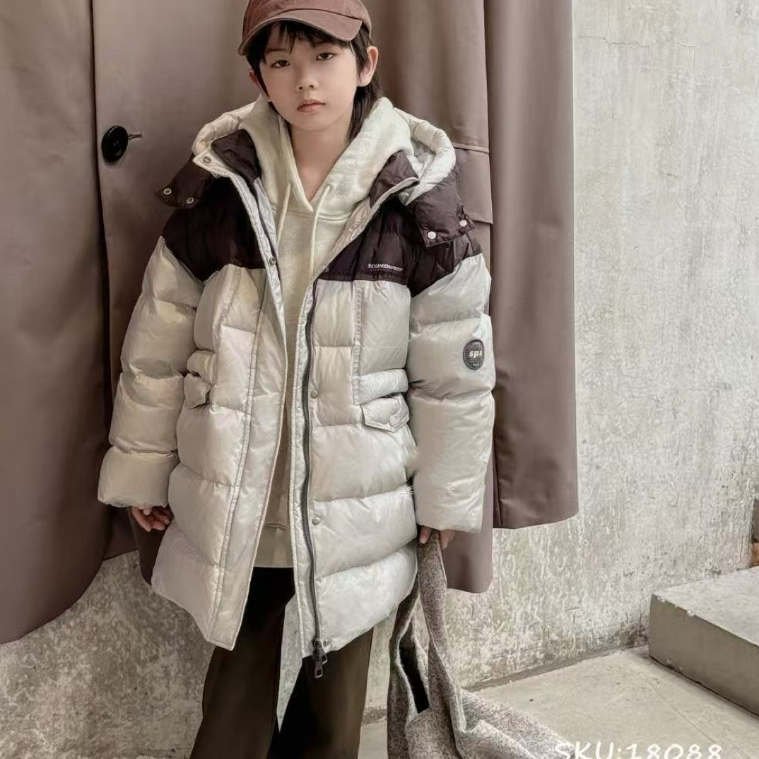 18088高端潮流时尚百搭休闲童装时尚长款羽绒外套W