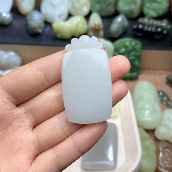 和田玉未镶嵌挂件清****昊