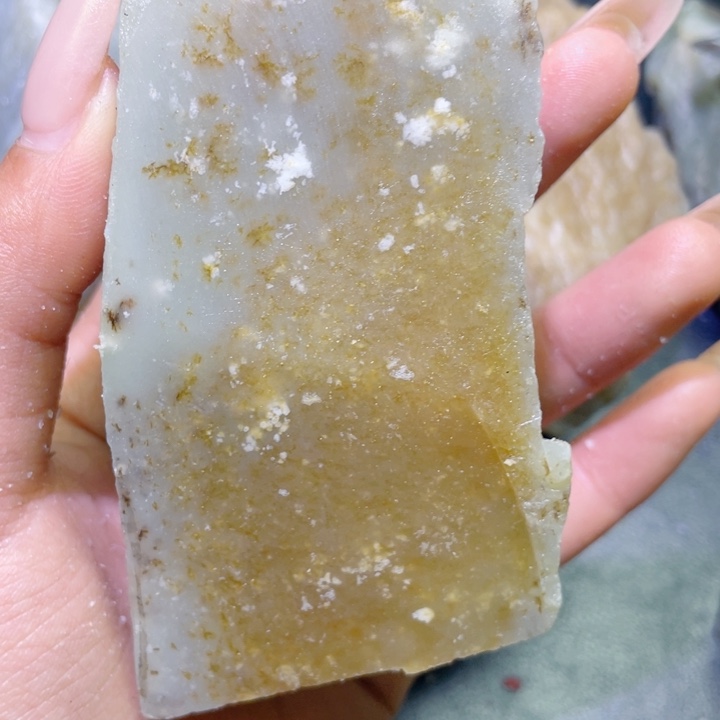 和田玉未镶嵌珠宝半成品