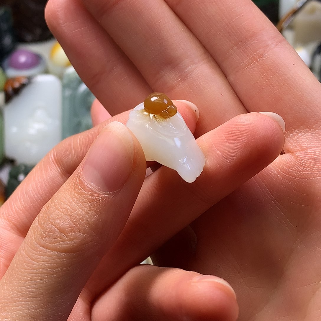 颈饰未镶嵌和田玉