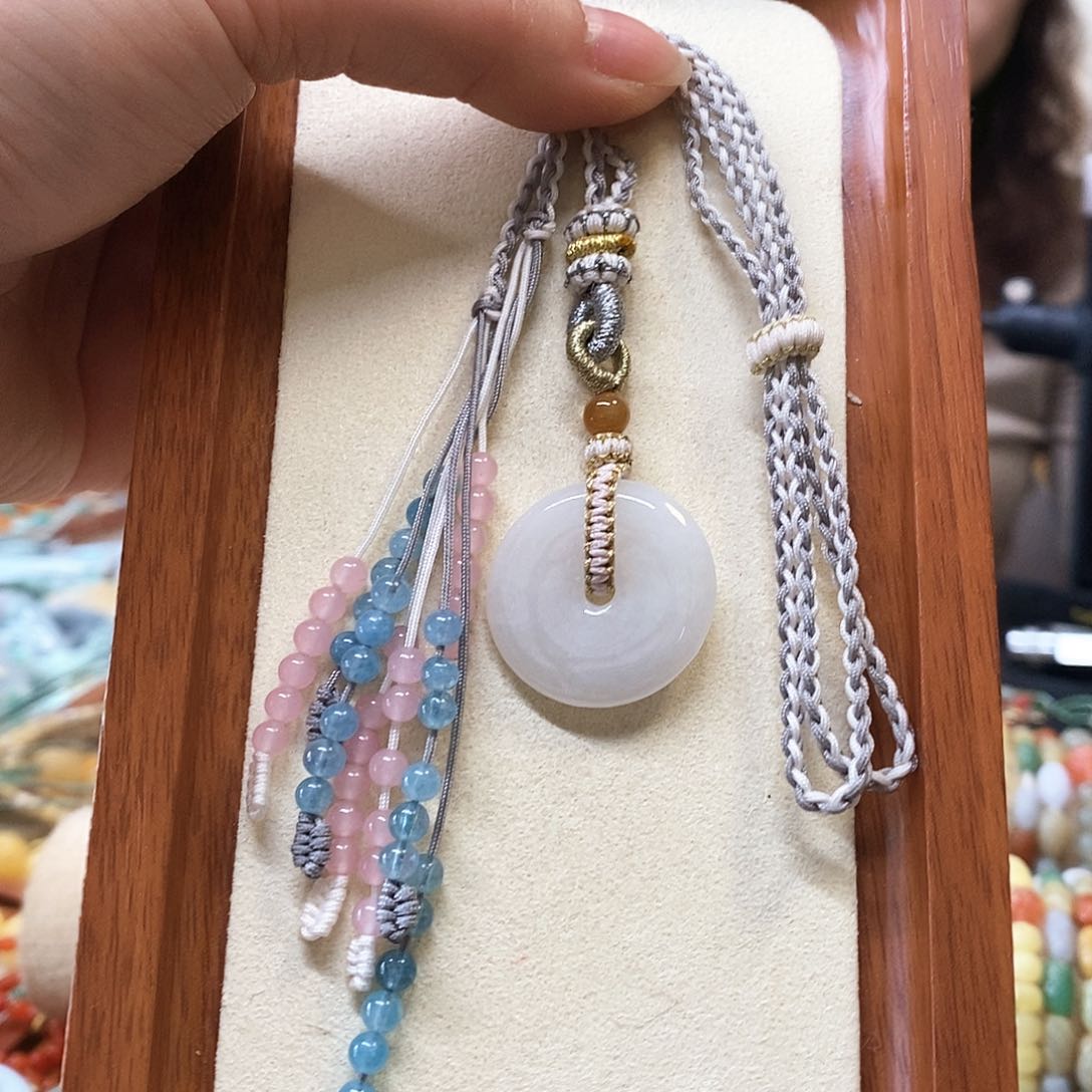 翡翠挂件未镶嵌翡翠挂件