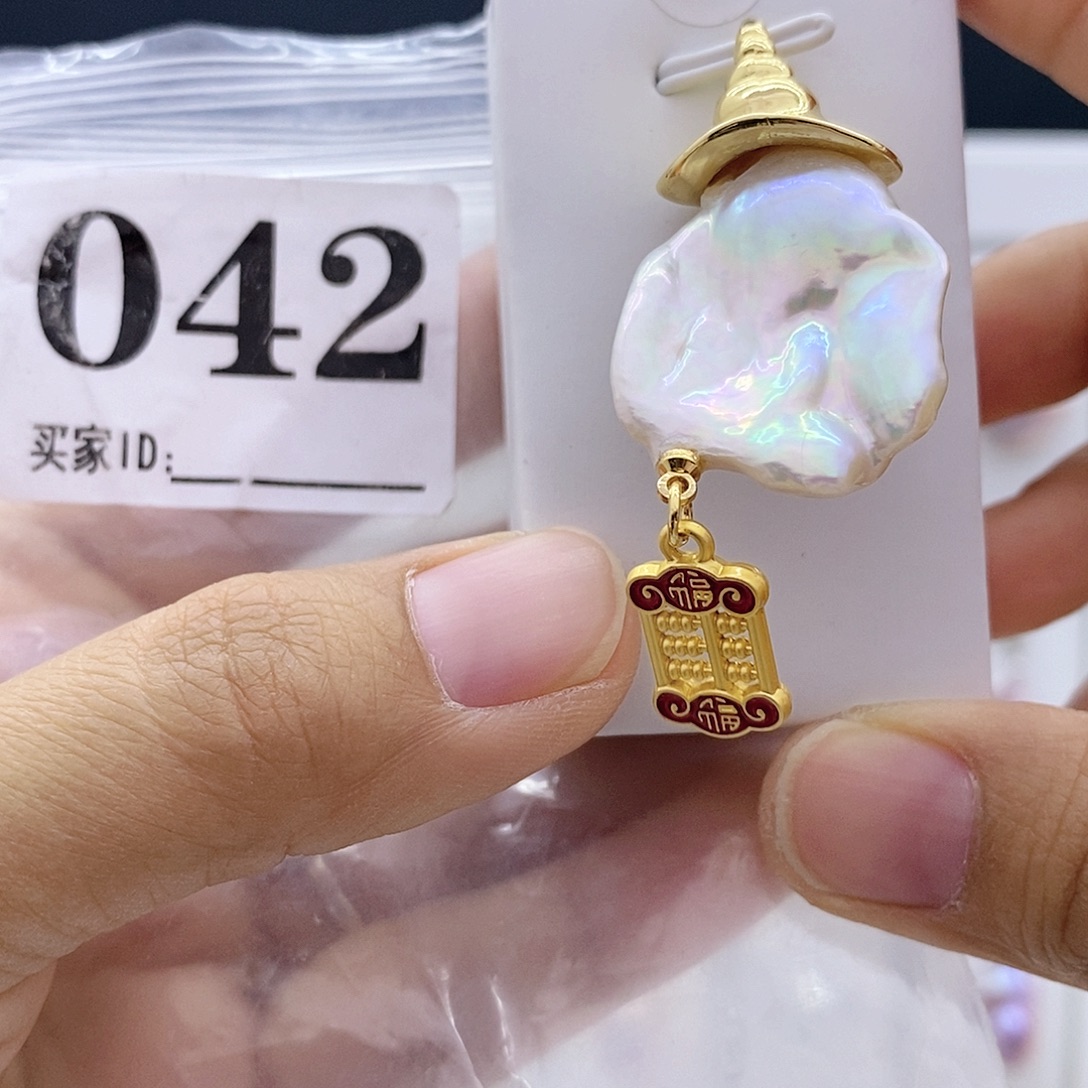 淡水珍珠钛钢颈饰