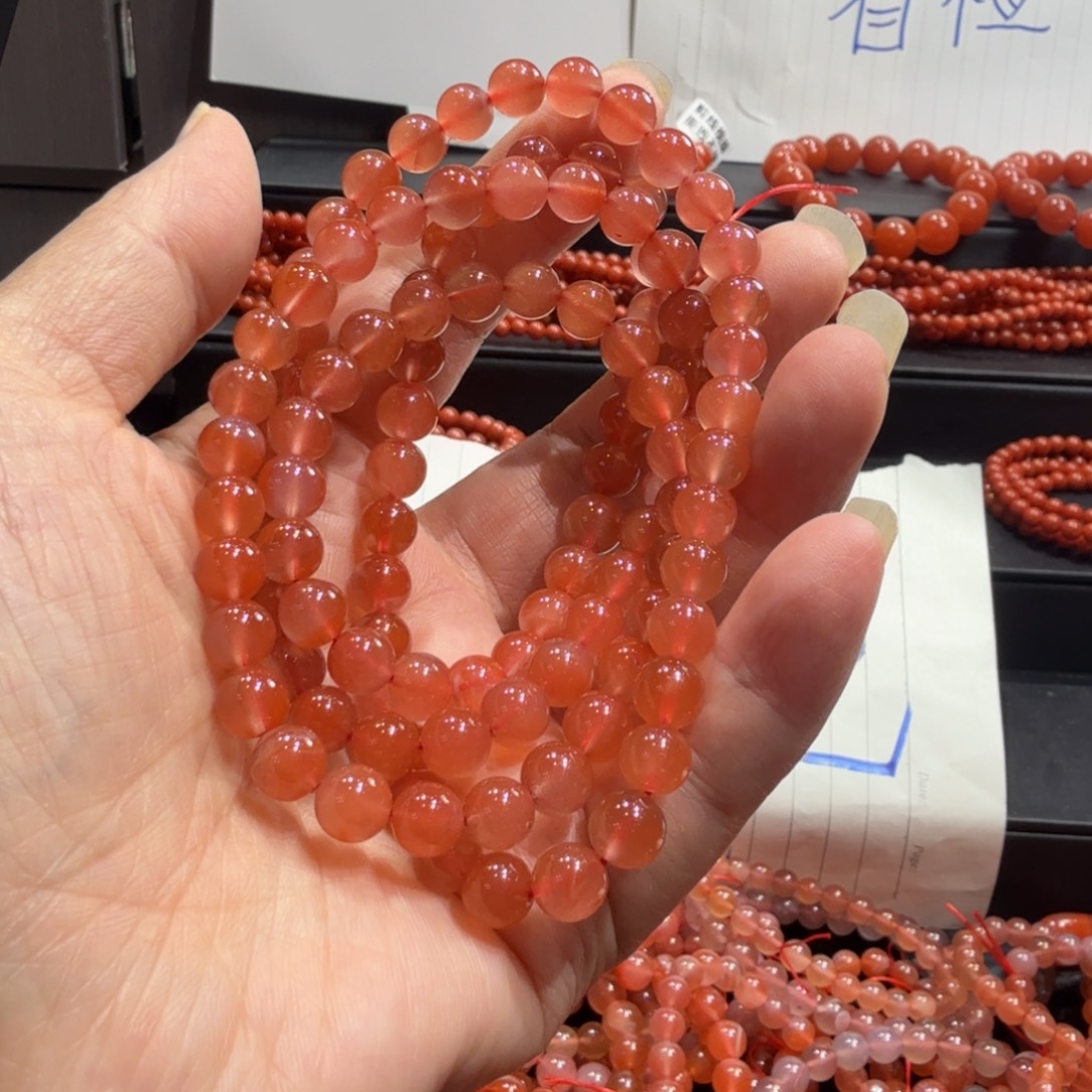 清***客南红玛瑙未镶嵌颈饰