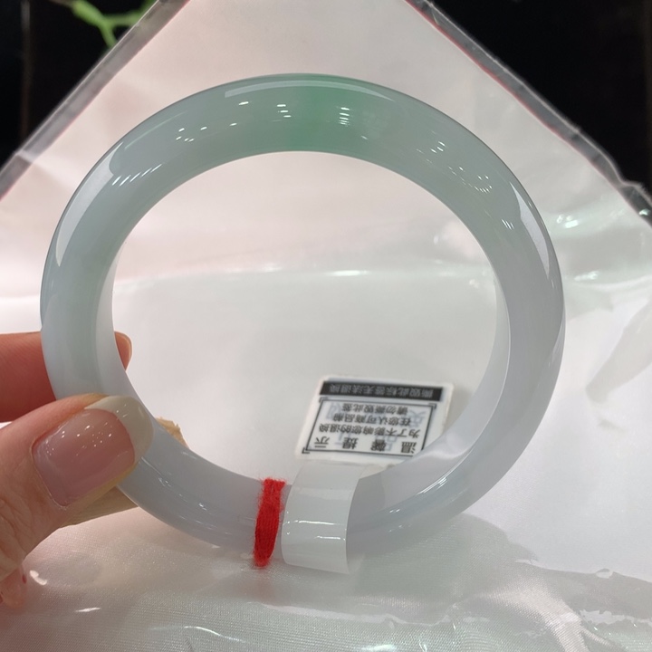 翡翠手镯未镶嵌111-0651