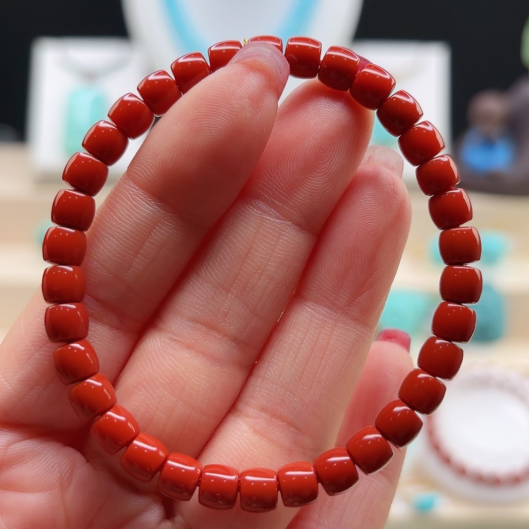 南红玛瑙配饰未镶嵌