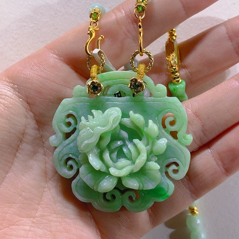 【闪购商品】颈饰未镶嵌翡翠