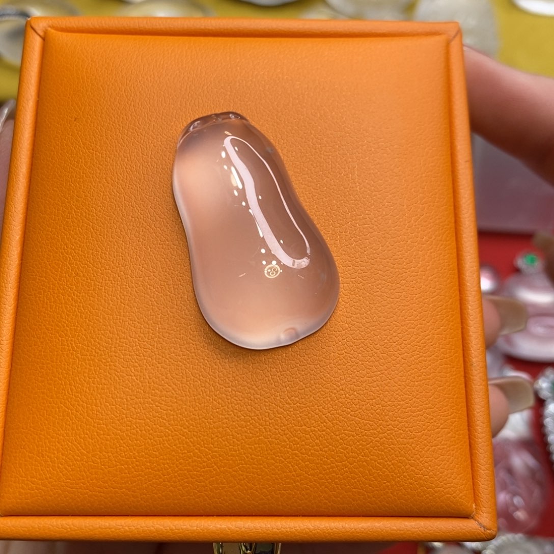 石英质玉未镶嵌吊坠