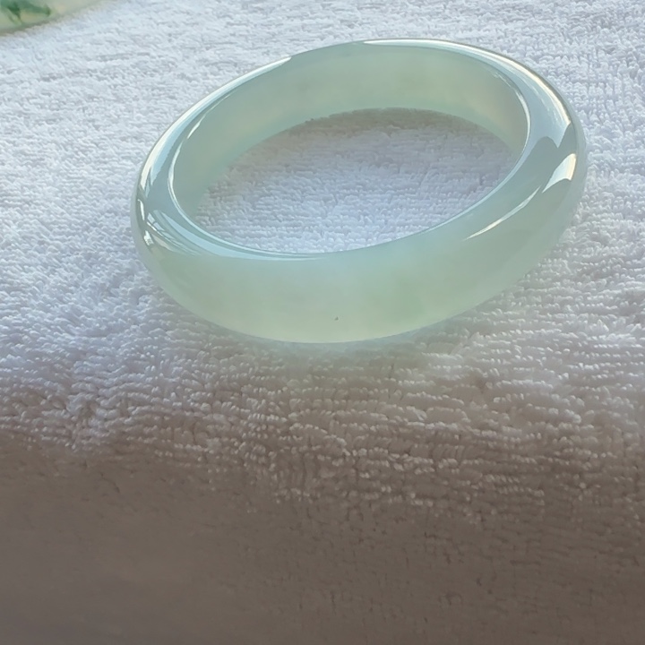 A***H翡翠未镶嵌手镯糯冰胶