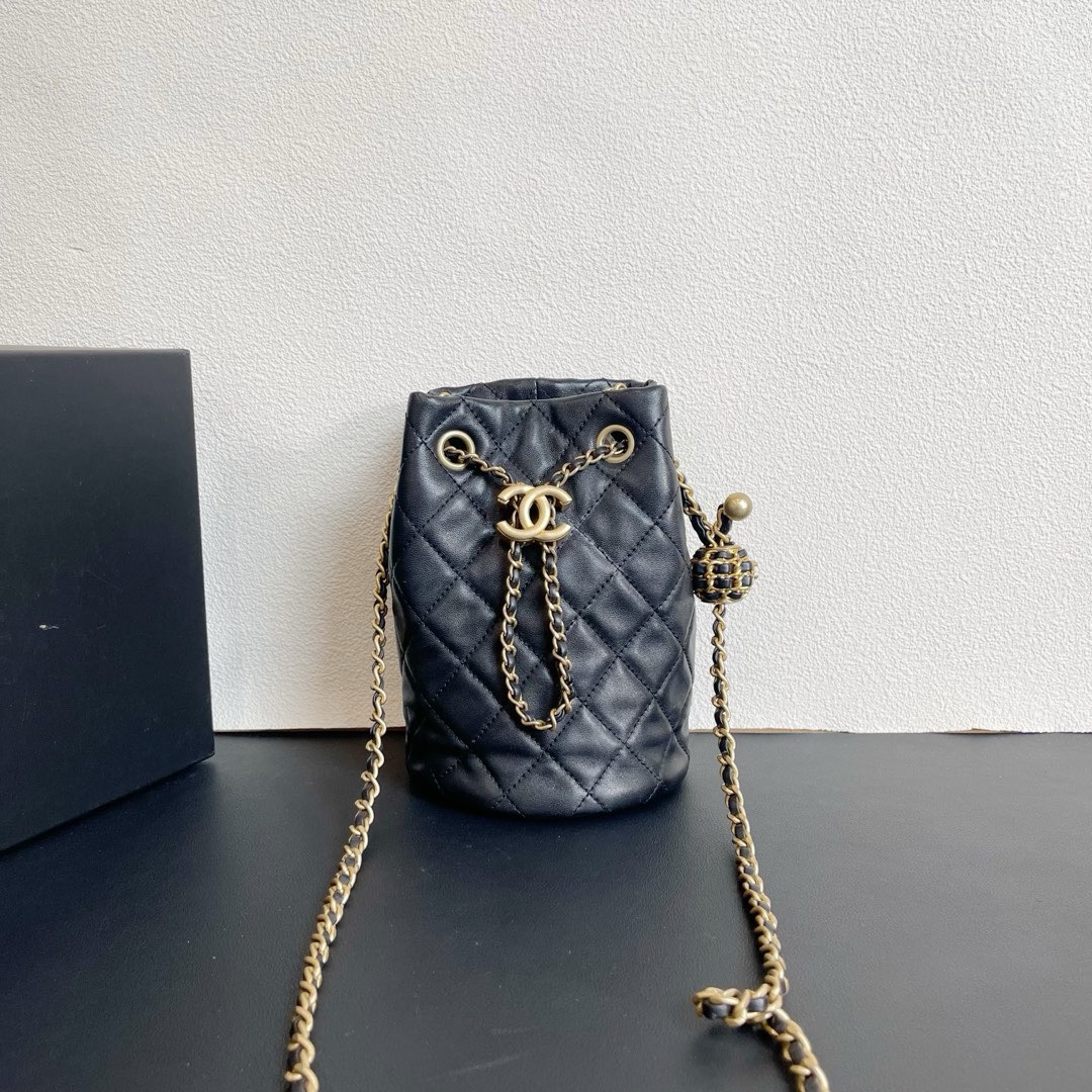 95新  98新 奢总管/Chanel香奈儿 核桃球水桶包/芯片