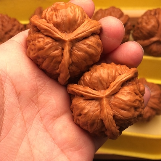 文玩核桃吊坠艾*核桃