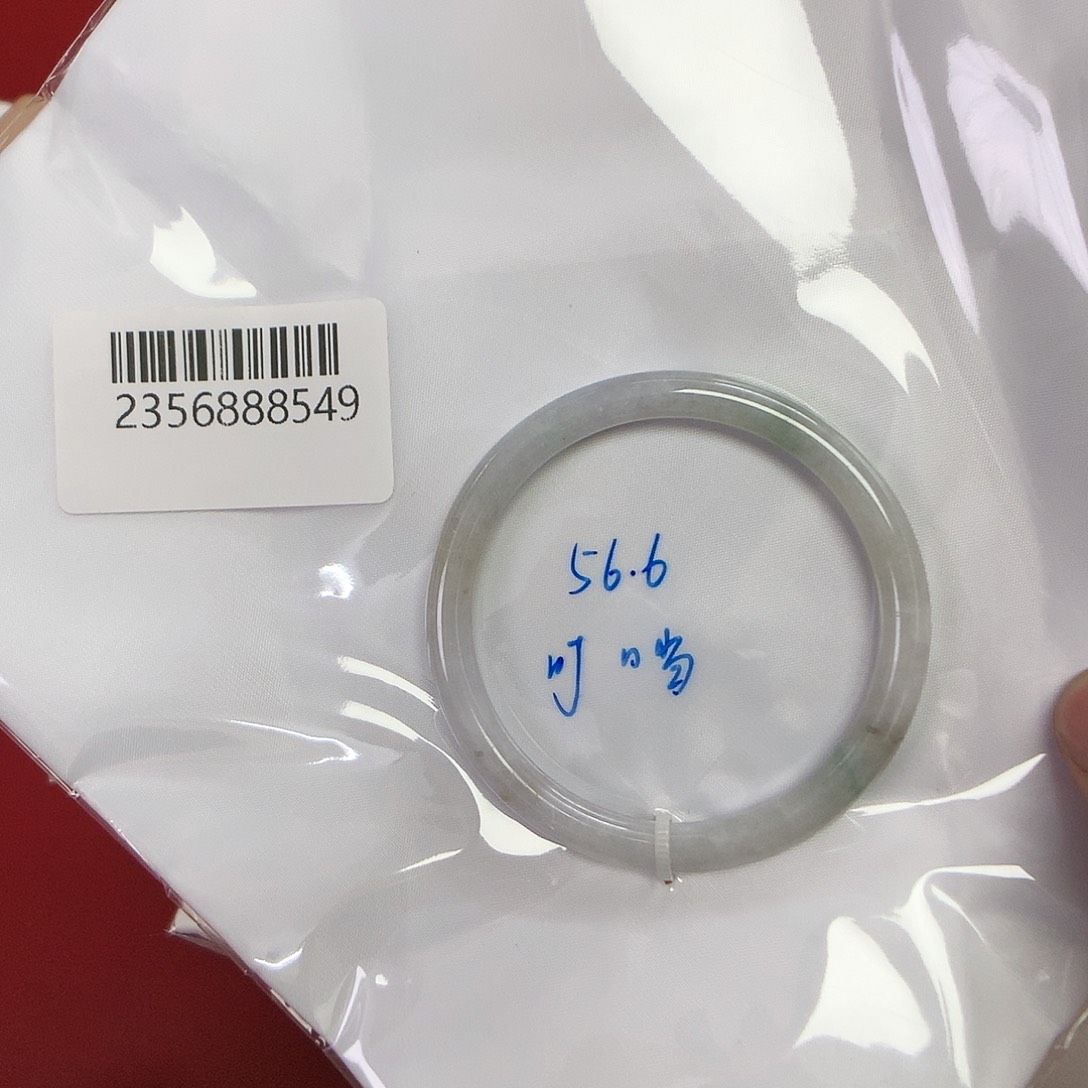 翡翠手镯未镶嵌天然缅甸翡翠手镯