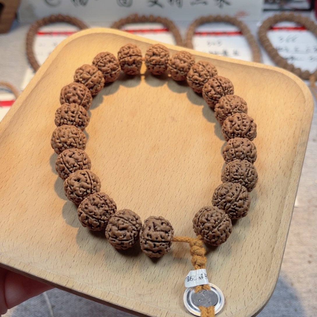 金刚菩提吊坠300毕业矮壮爆肉龙珠卡16