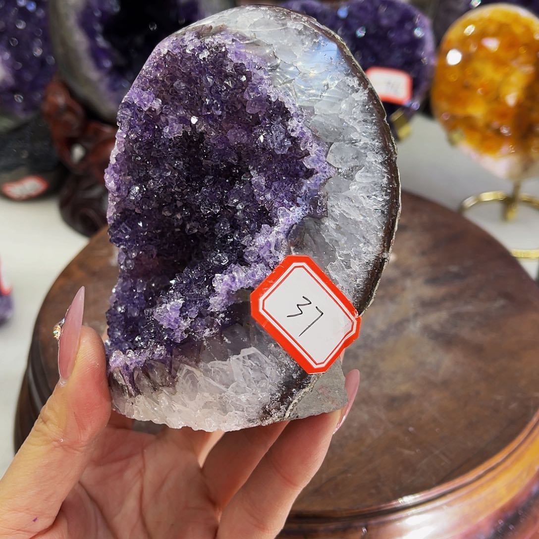 水晶大型摆件未镶嵌