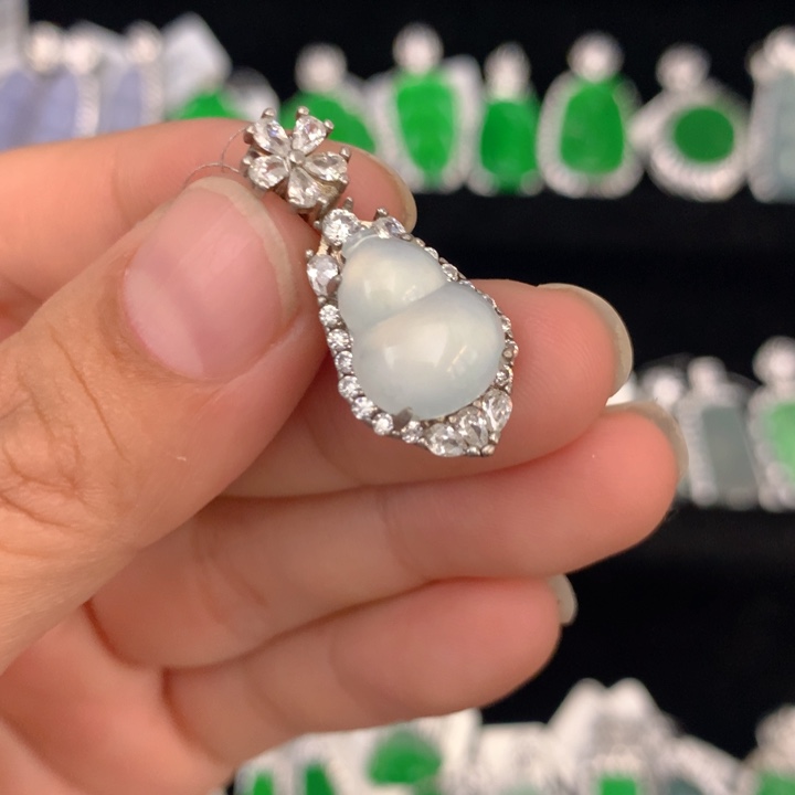 【闪购商品】颈饰银S925镶嵌翡翠天然翡翠