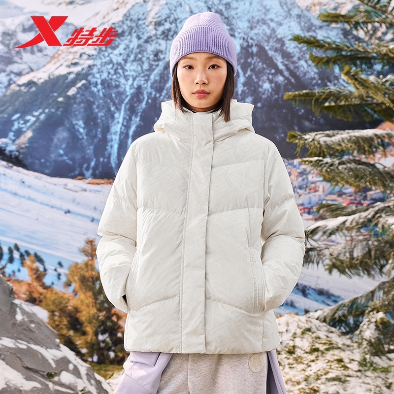 特步鸭绒保暖连帽羽绒服女装冬季新款户外防风时尚运动外套