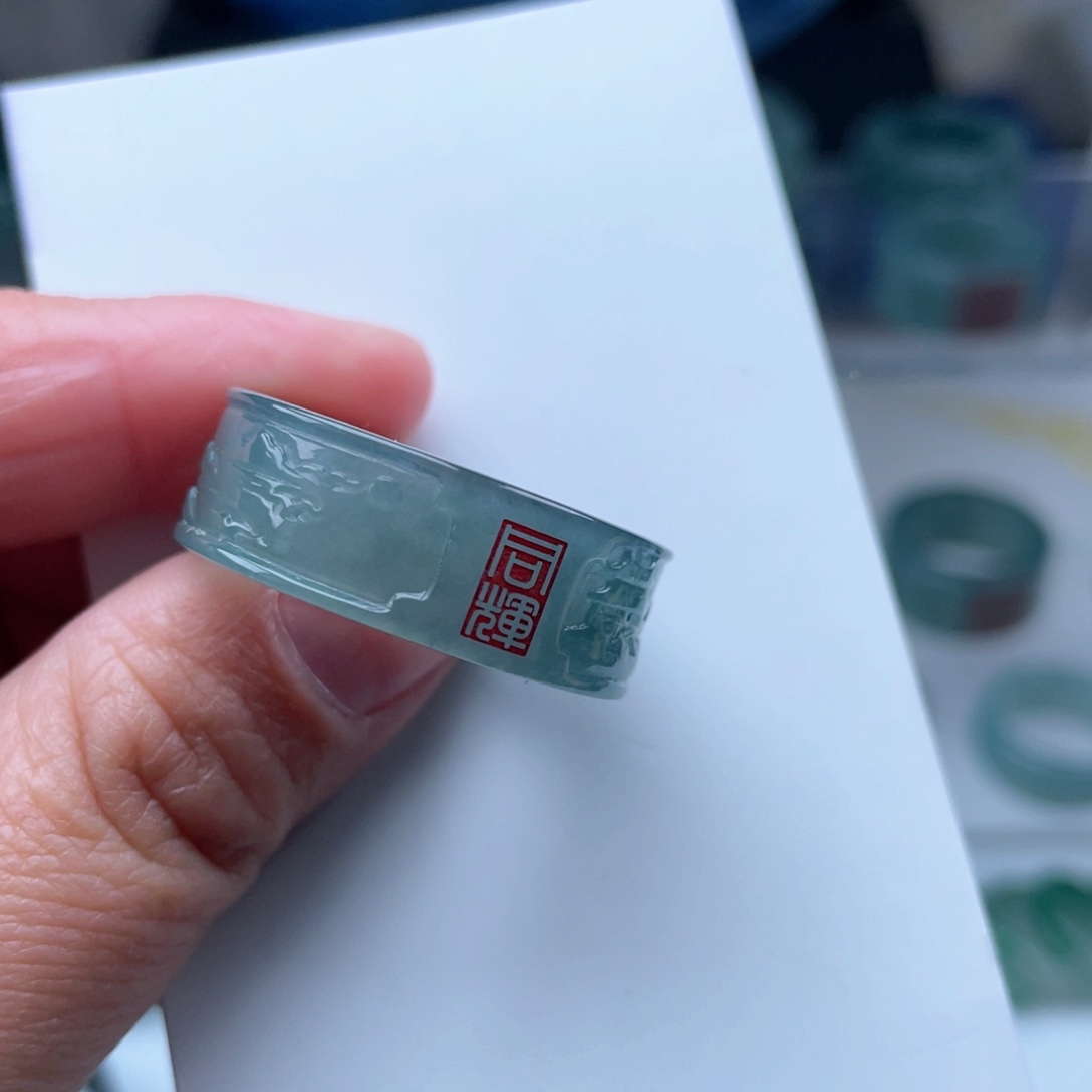 【闪购商品】翡翠戒指未镶嵌明*?翡翠