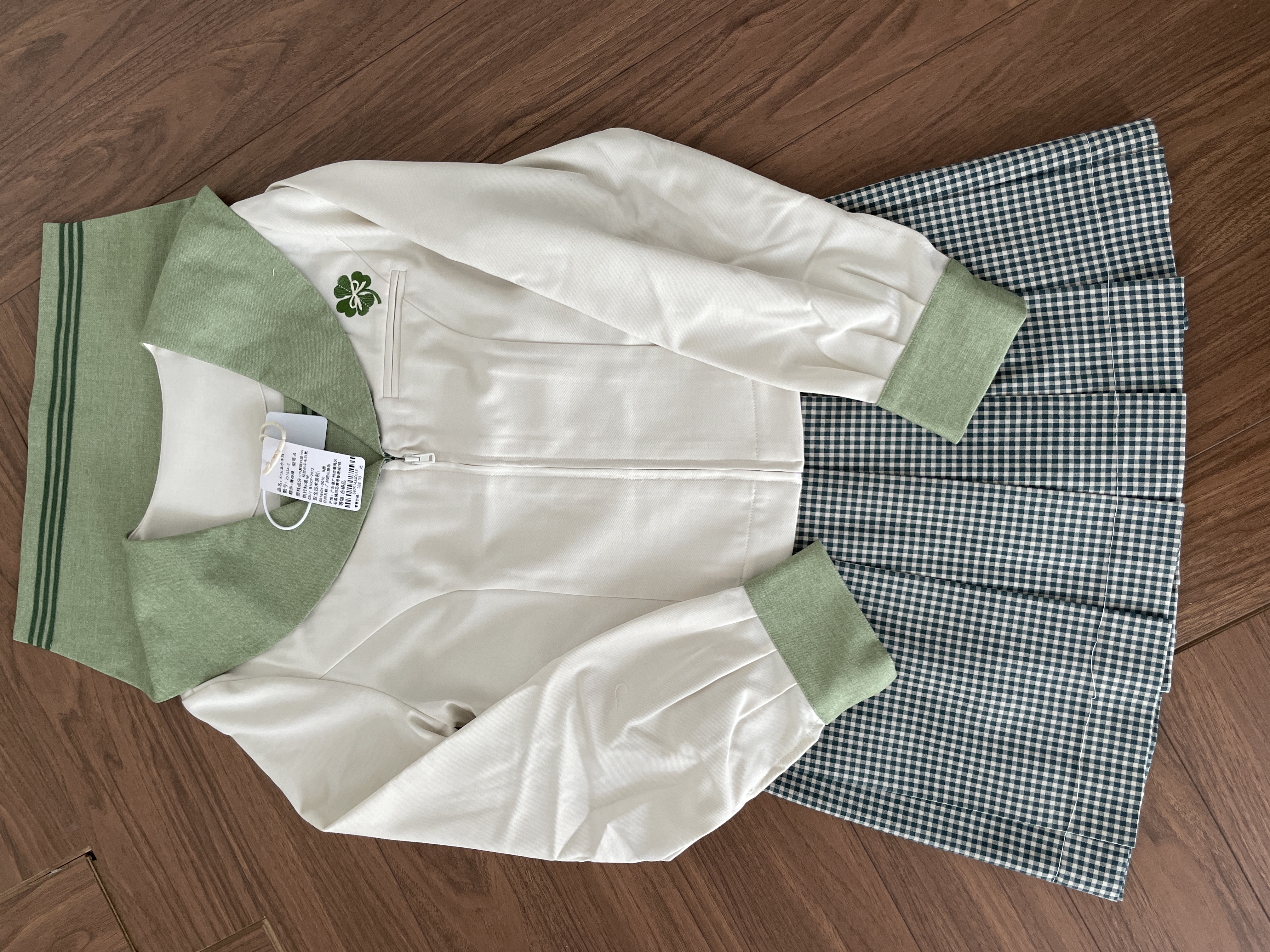 【四叶草尾货】四叶草中间服＋箱褶裙子最终版