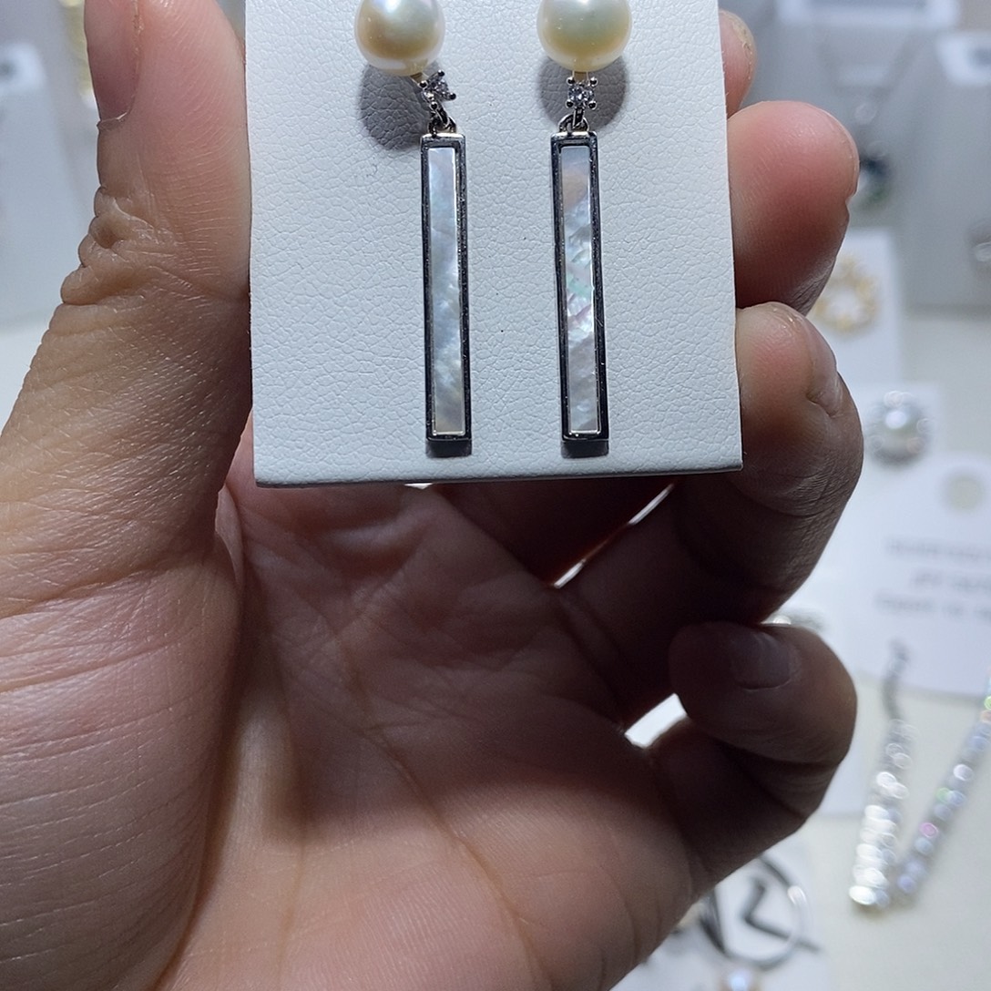 未镶嵌淡水珍珠耳饰