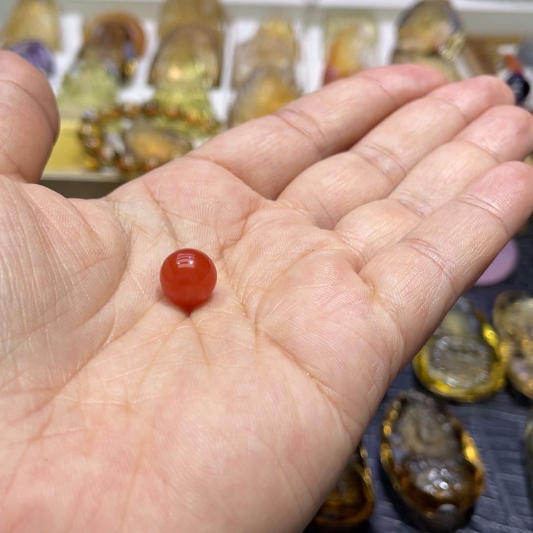 水晶颈饰未镶嵌看*咯定制