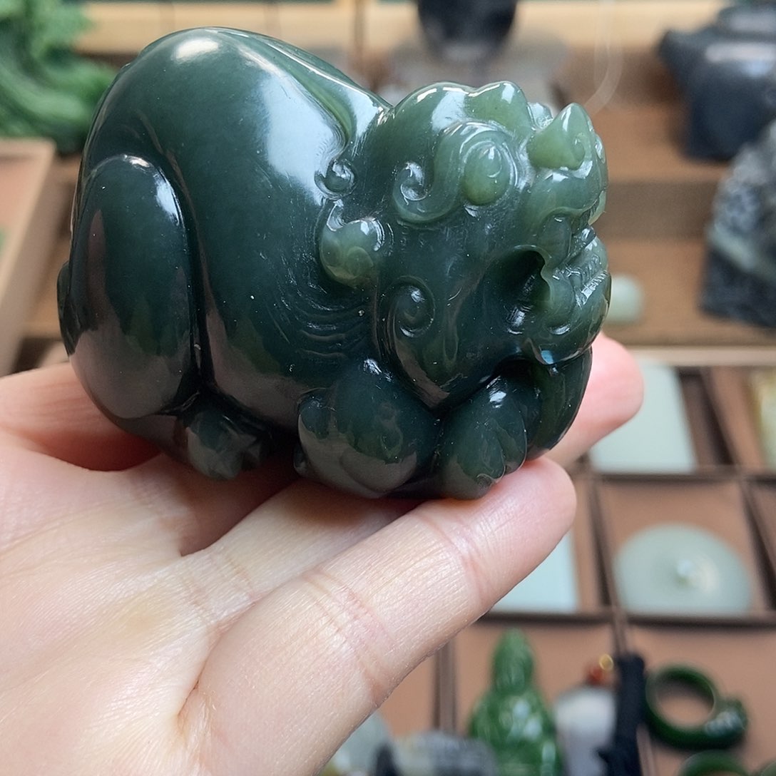 和田玉（糖玉）颈饰未镶嵌