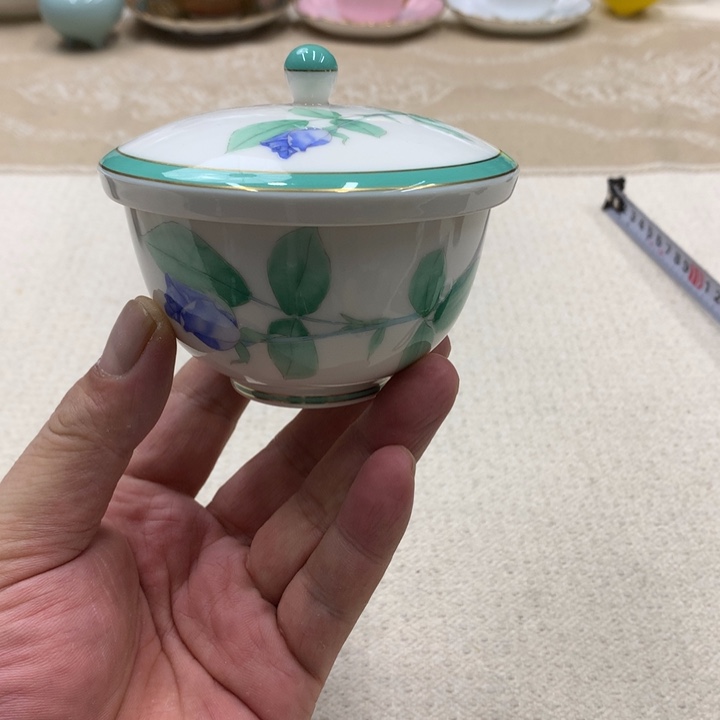 瓷片这不叫自己叔叔或者阿姨