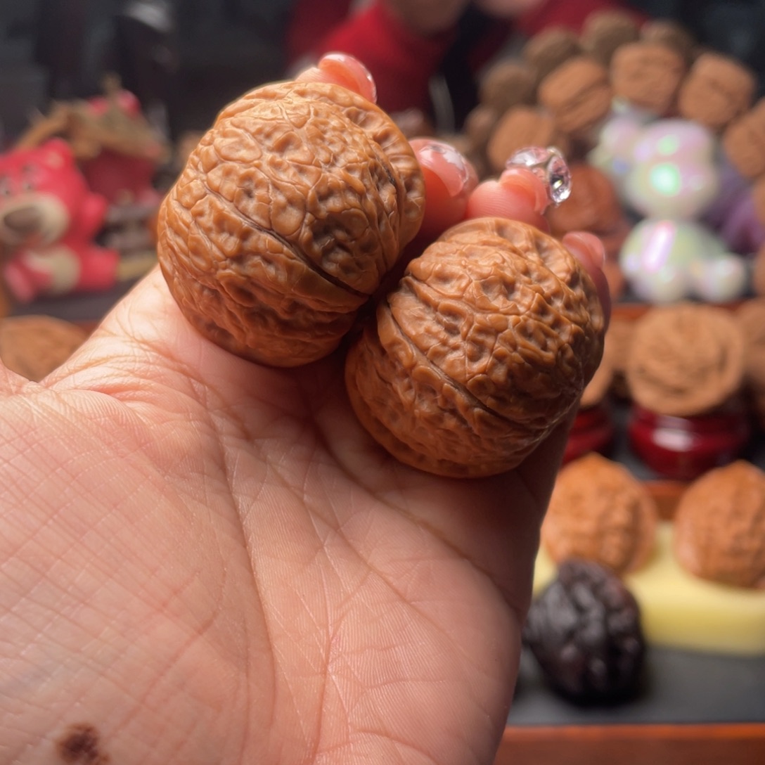 【闪购商品】文玩核桃把件小*怪乾隆磨