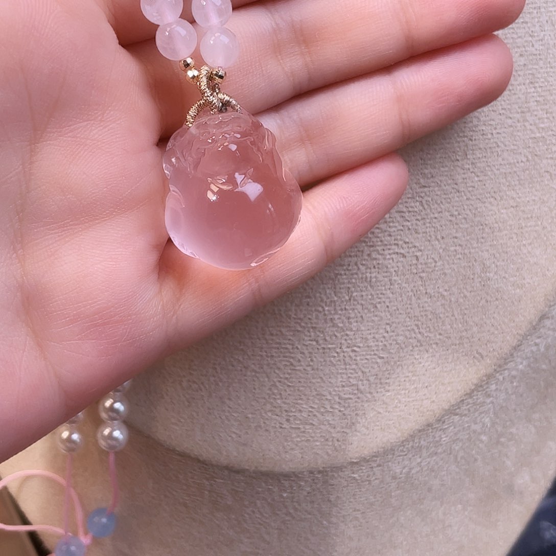 未镶嵌颈饰水晶财****?粉水